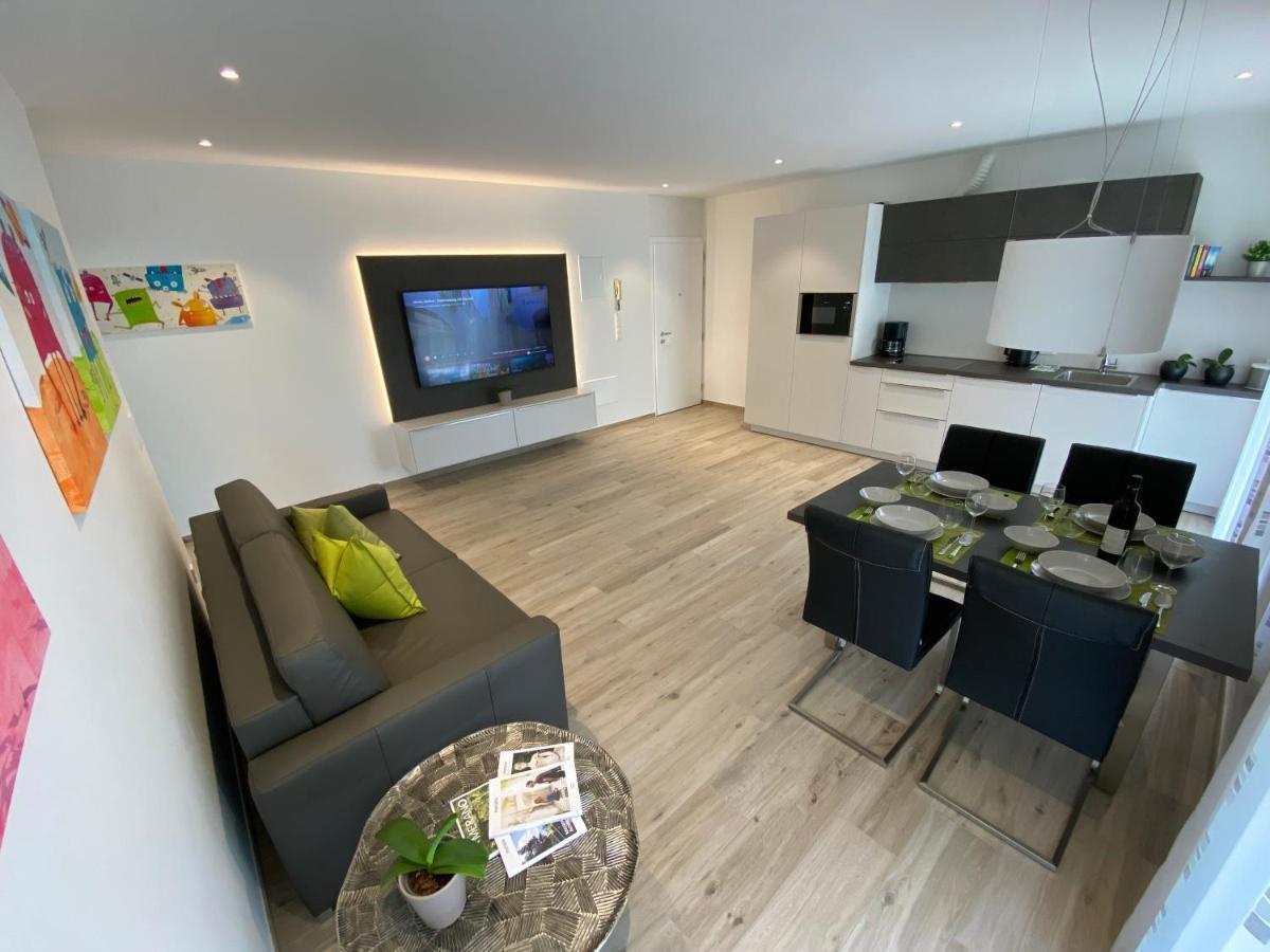 Apartment Neu, Zentral, Sonnig, Garage Inklusive *